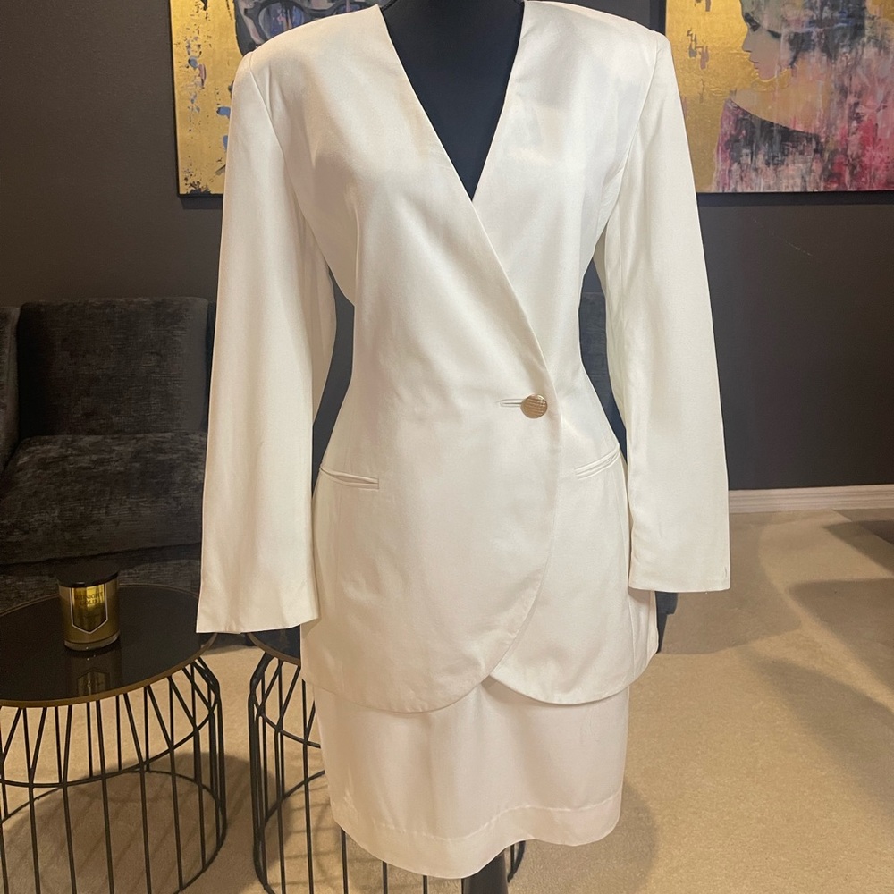 Jones New York White skirt suit set